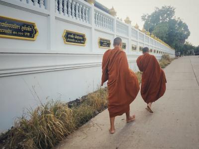 บิณฑบาตรคลองตะแบก